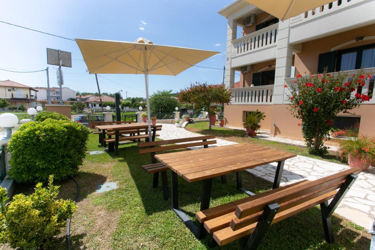 Lady Elena Hotel Ammoudia Exterior photo