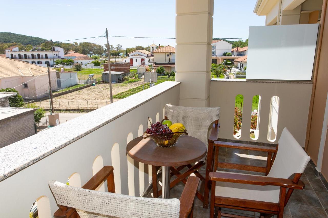 Lady Elena Hotel Ammoudia Exterior photo