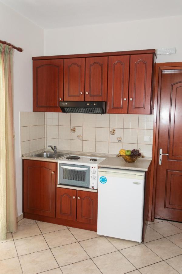 Lady Elena Hotel Ammoudia Exterior photo