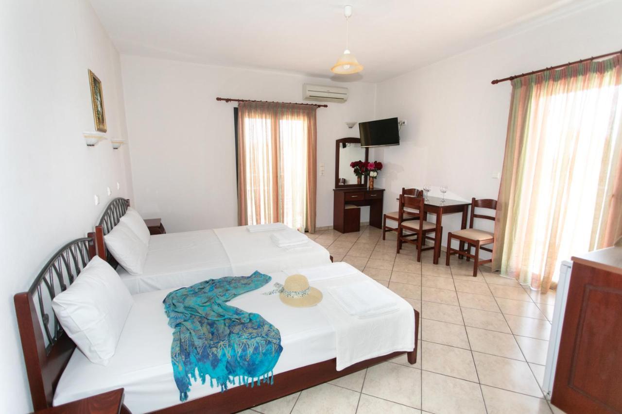 Lady Elena Hotel Ammoudia Exterior photo
